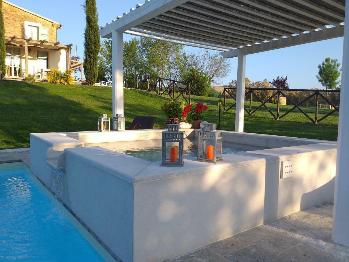 Le Maracla Country House Iesi Exterior foto