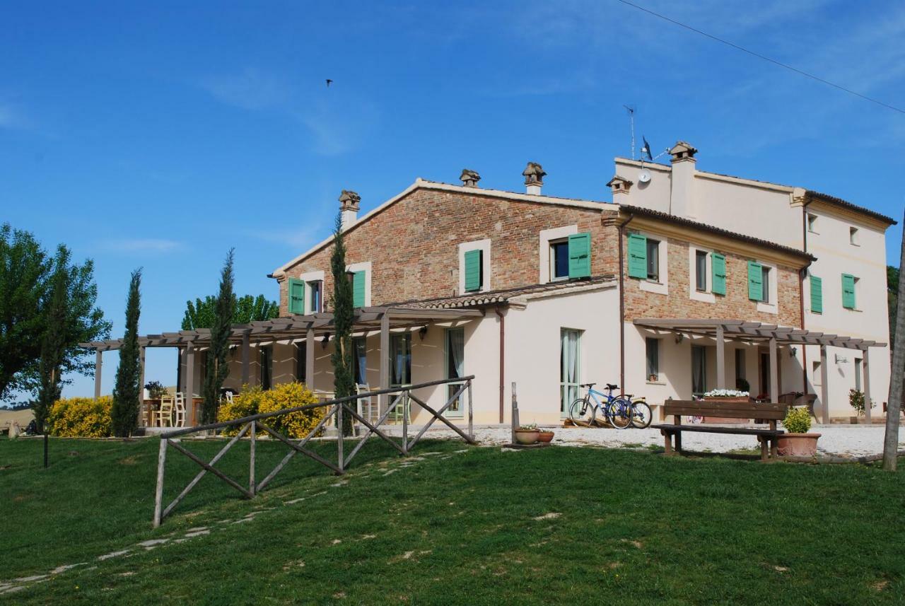 Le Maracla Country House Iesi Exterior foto