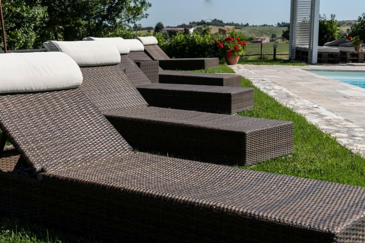 Le Maracla Country House Iesi Exterior foto
