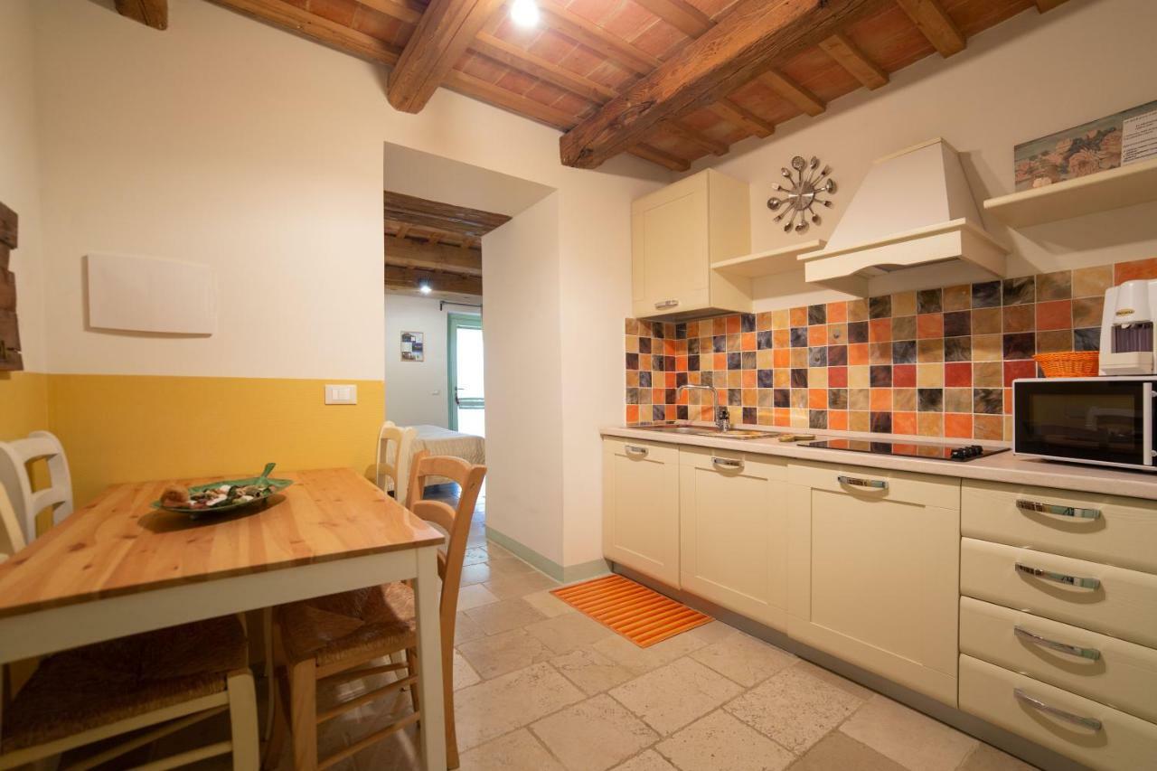 Le Maracla Country House Iesi Exterior foto