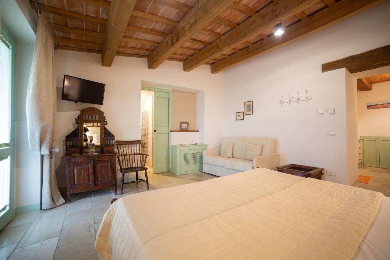 Le Maracla Country House Iesi Exterior foto
